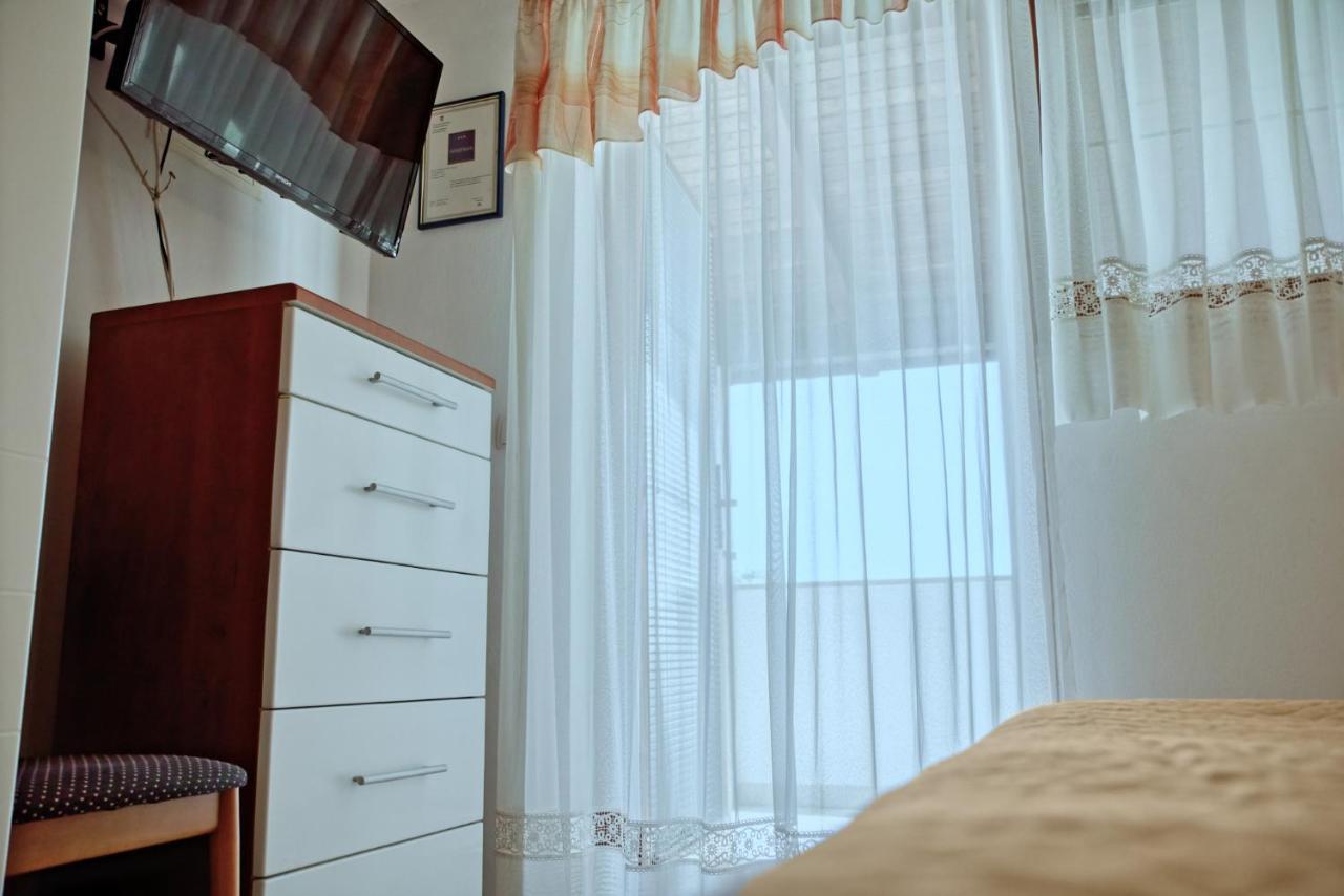 Apartmets Slavica 1644 Banjole Extérieur photo