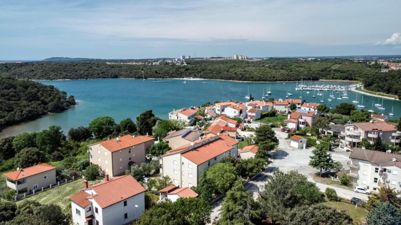 Apartmets Slavica 1644 Banjole Extérieur photo